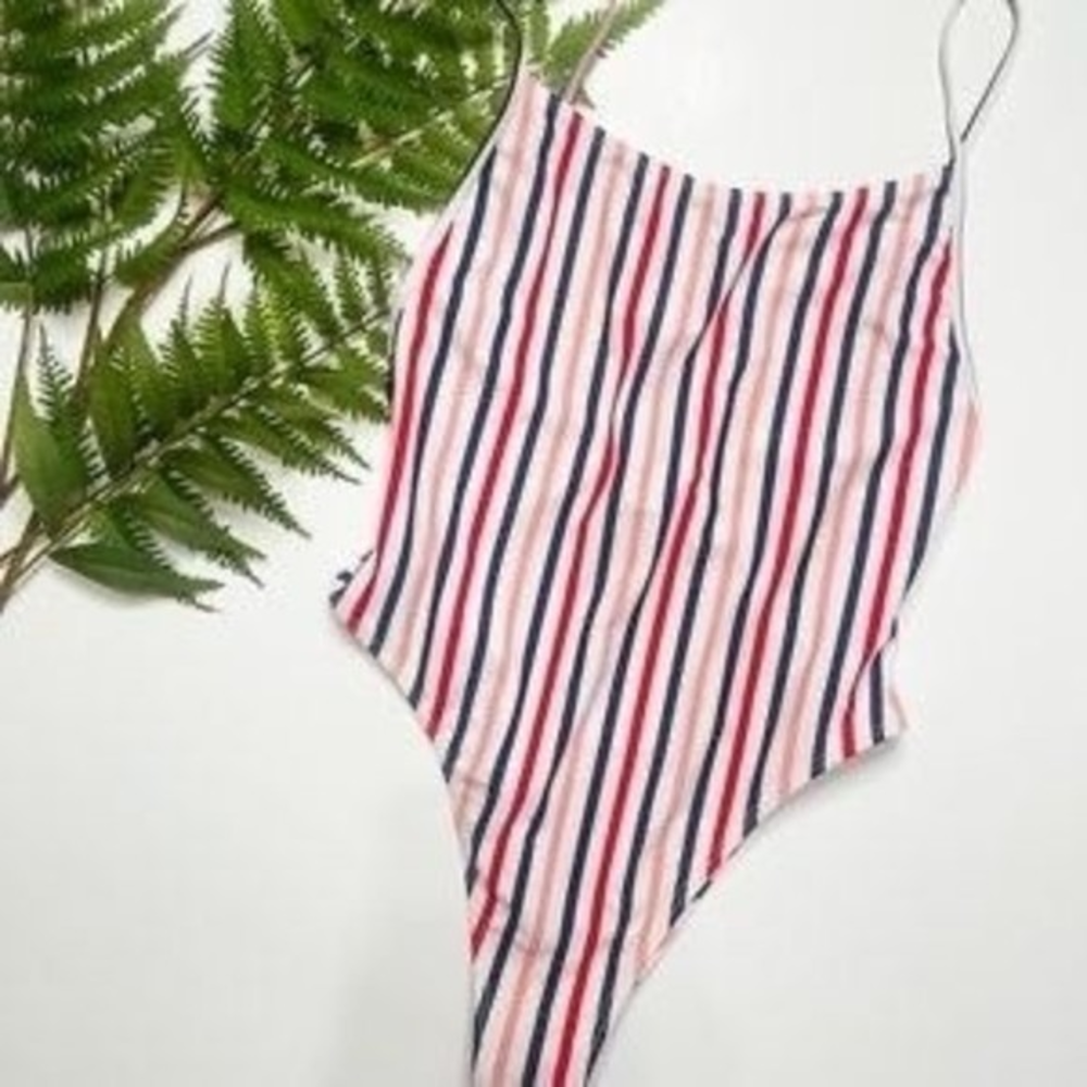 FOREVER 21 New One Piece Red White Blue Stripe Swimsuit‎ M